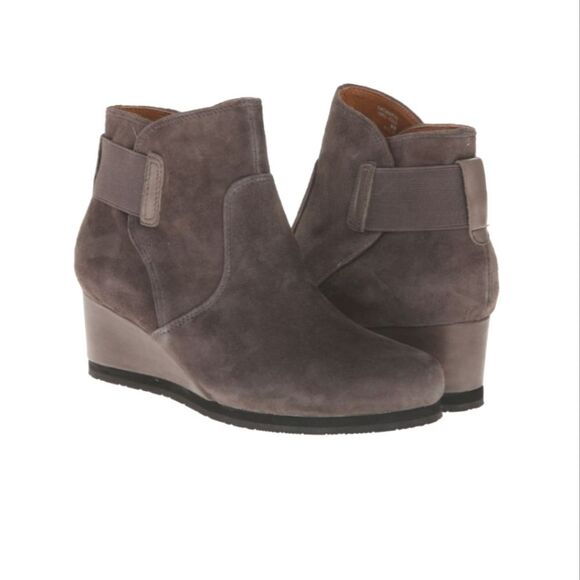 Earthies Beaumont Grey Suede Leather Booties 7 - Picture 1 of 12